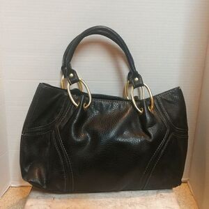Sag Harbor Vintage Black Leather Purse.  P1
